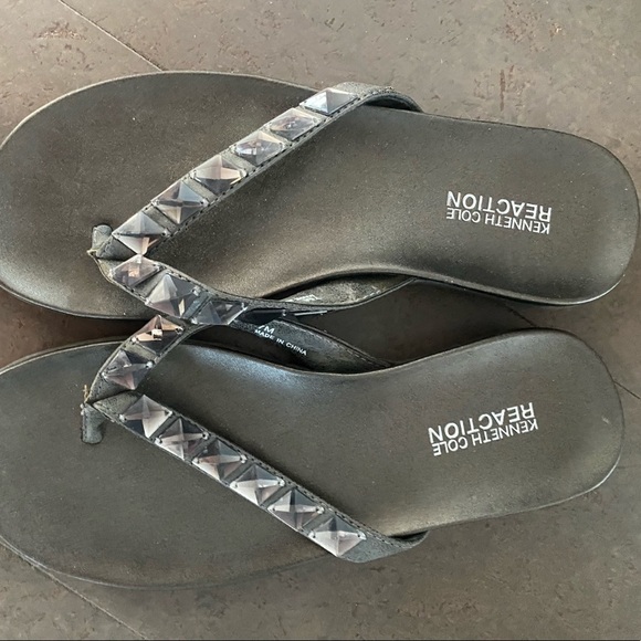 KENNETH Cole reaction flip flop sandals size 7 - Picture 6 of 8